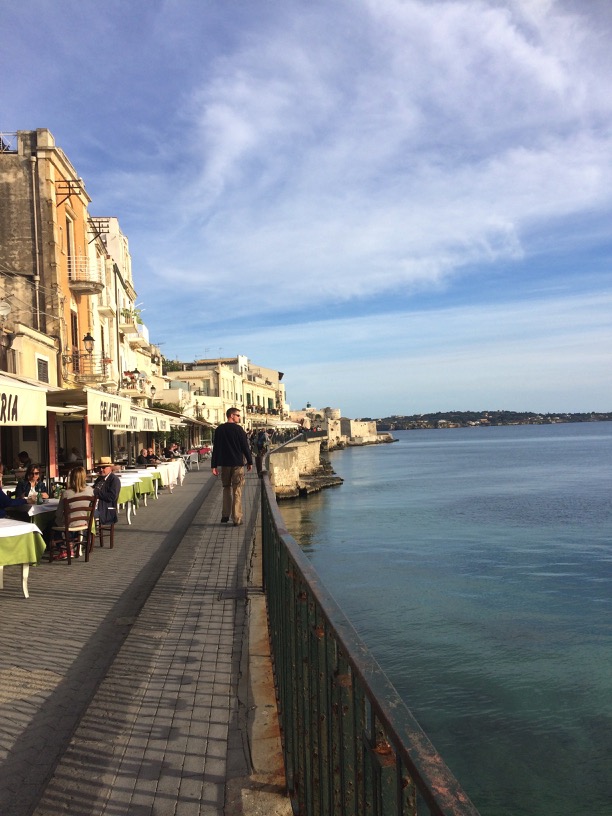 Eminently strollable